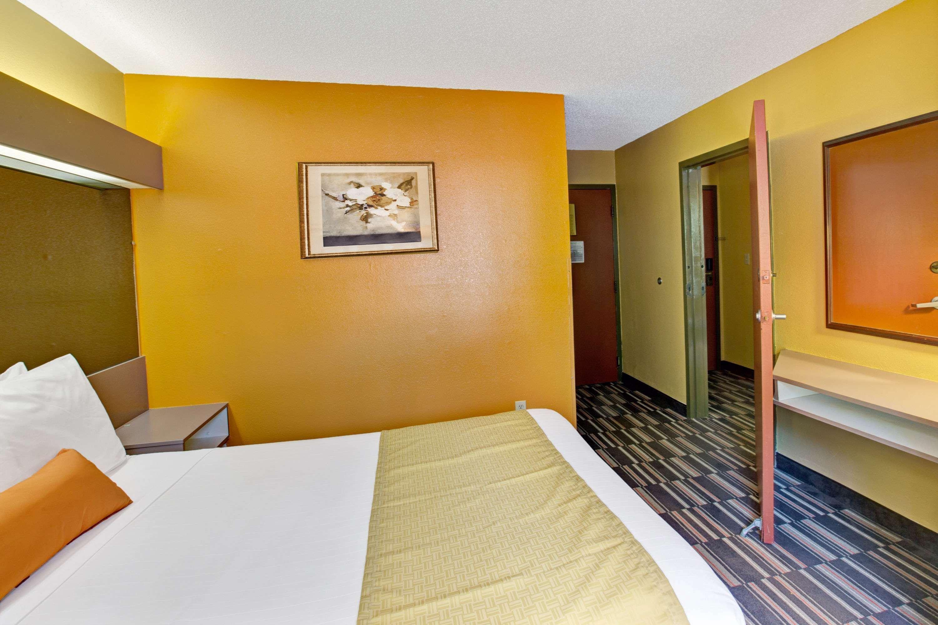 Microtel Inn&Suites by Wyndham Gatlinburg Exterior foto