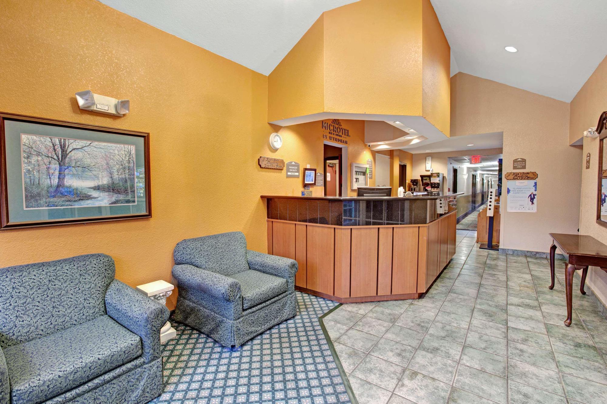 Microtel Inn&Suites by Wyndham Gatlinburg Exterior foto